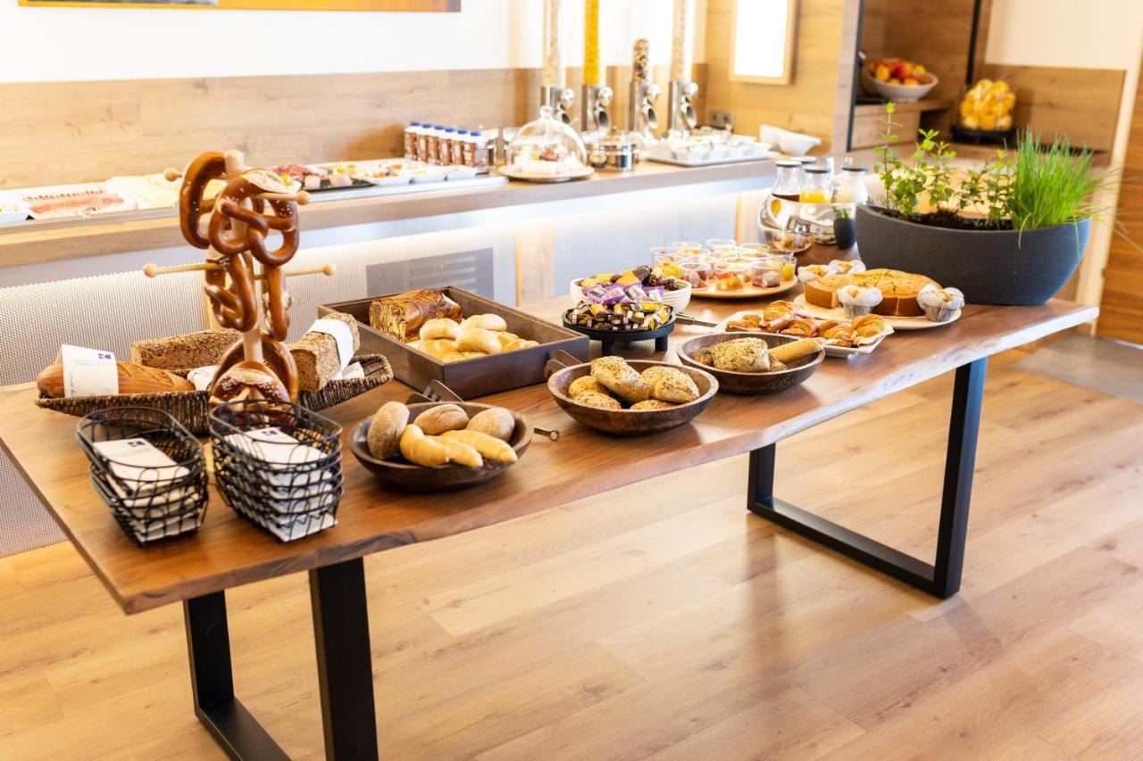 Das Reinisch Hotel - Near Vienna Airport Schwechat Exteriör bild