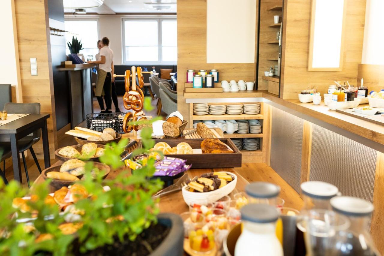 Das Reinisch Hotel - Near Vienna Airport Schwechat Exteriör bild