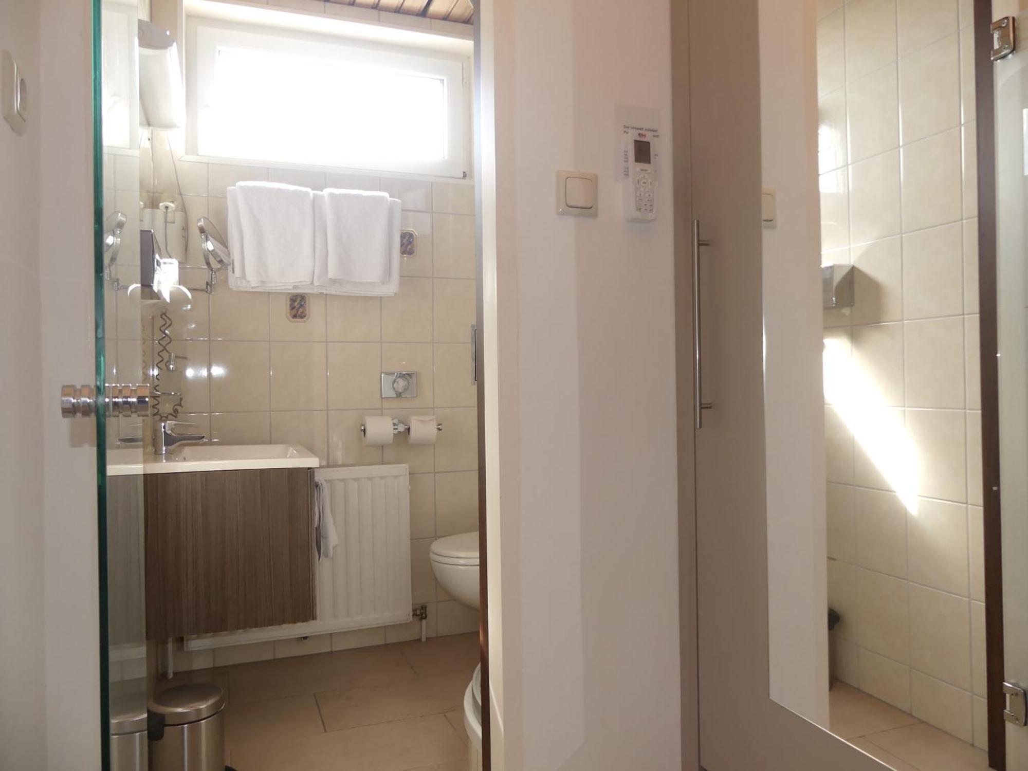 Das Reinisch Hotel - Near Vienna Airport Schwechat Exteriör bild