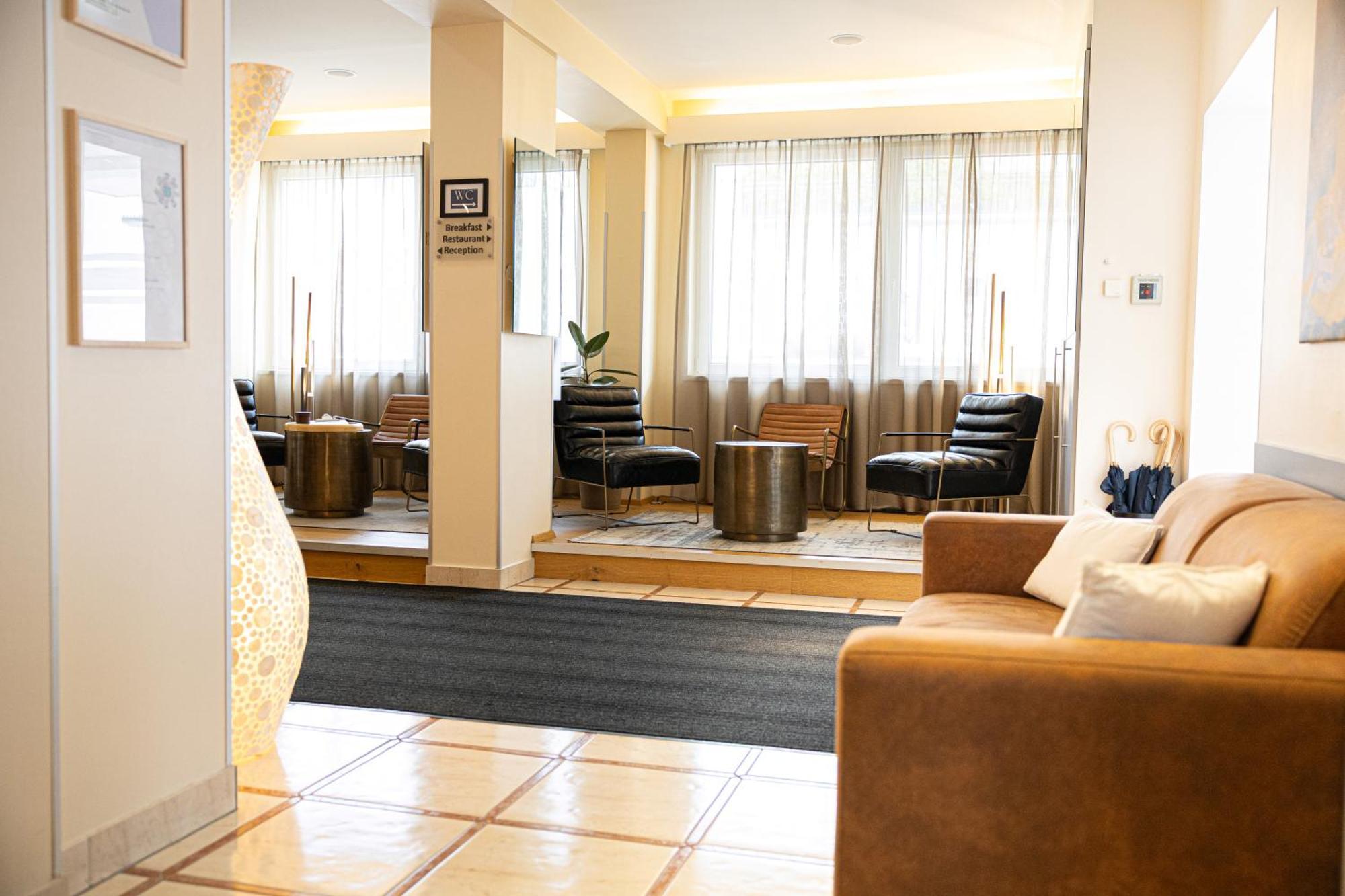 Das Reinisch Hotel - Near Vienna Airport Schwechat Exteriör bild