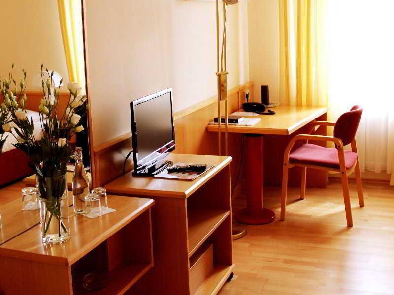 Das Reinisch Hotel - Near Vienna Airport Schwechat Exteriör bild