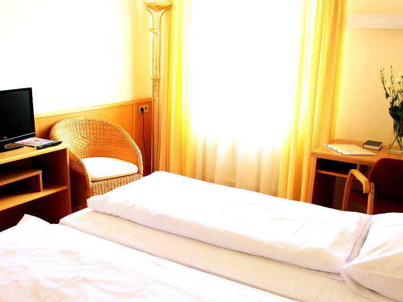 Das Reinisch Hotel - Near Vienna Airport Schwechat Exteriör bild